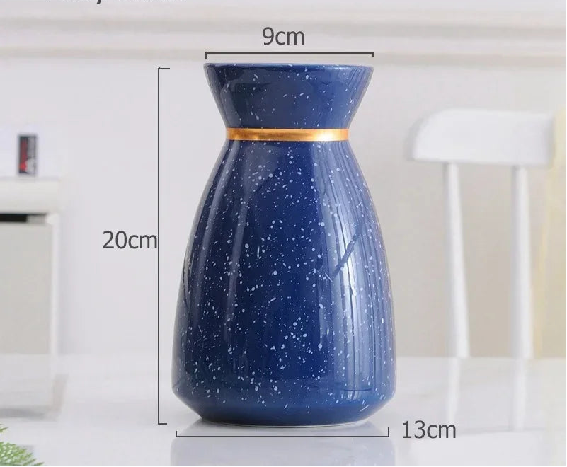Vase bleu marine