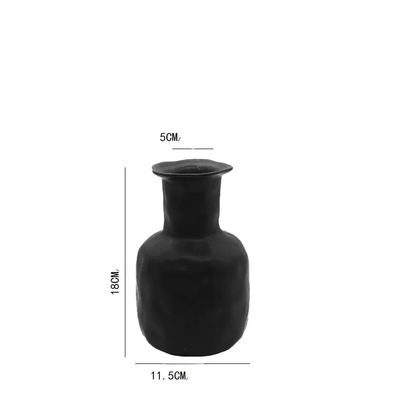 Vase noir mat