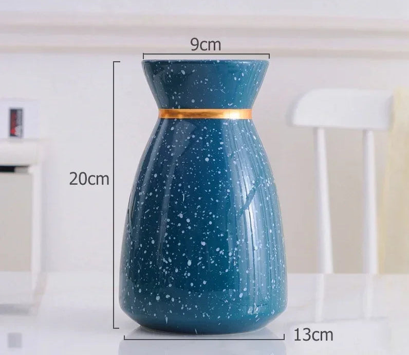 Vase bleu marine