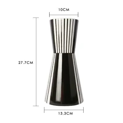 Vase rayure noire et blanche