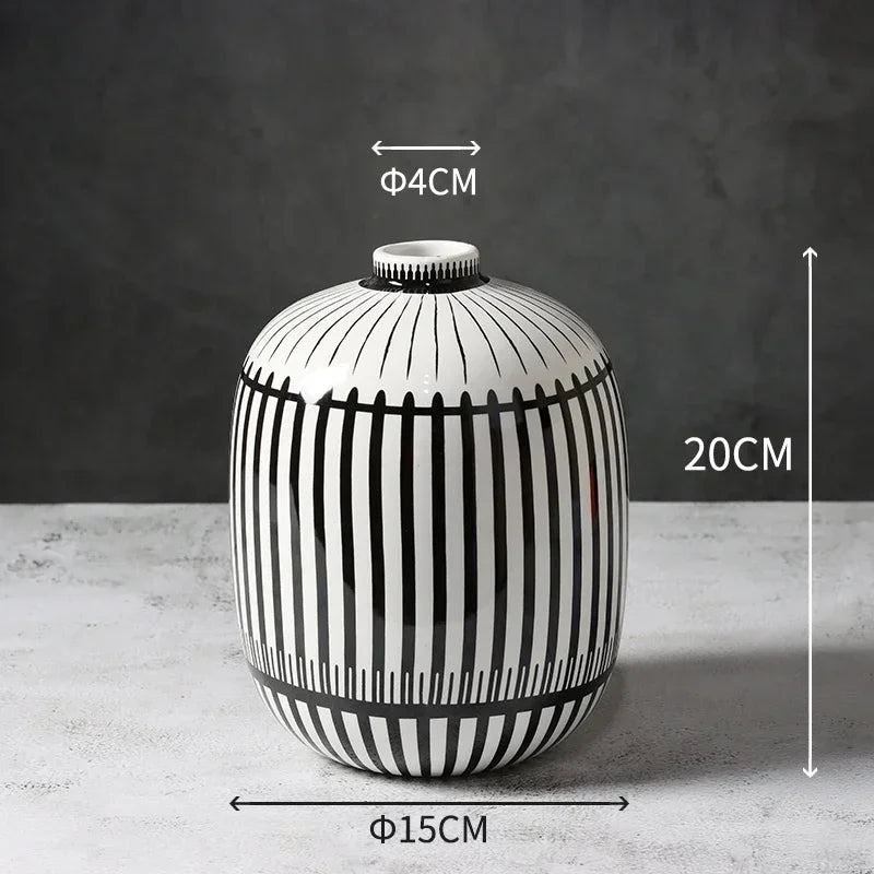 Vase rayure noire et blanche