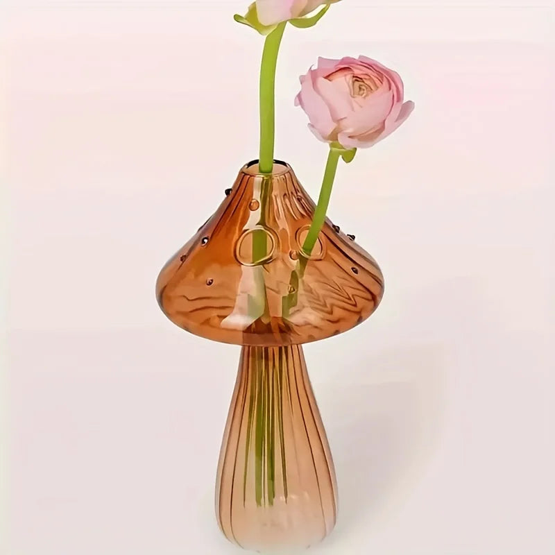 Petit vase en verre