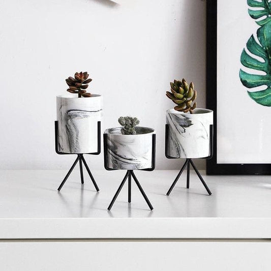 Cache Pot sur Pied Petit Design Noir