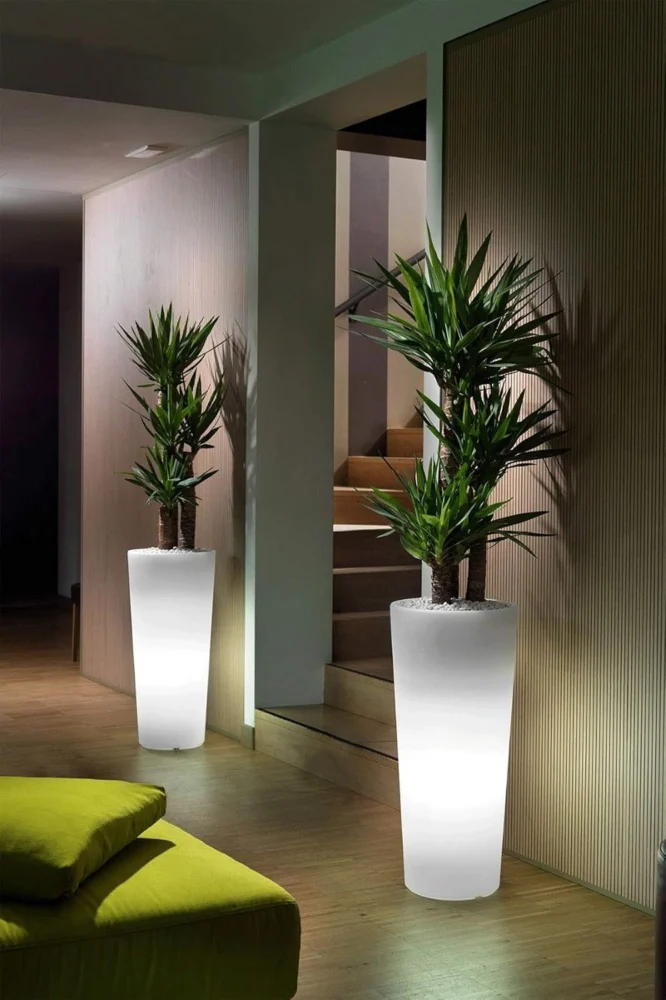 Cache-pot lumineux cylindrique en résine, 85 cm