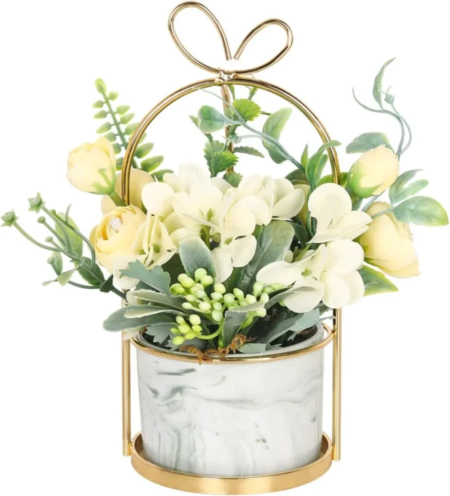 Composition florale jaune avec vase en céramique effet marbre