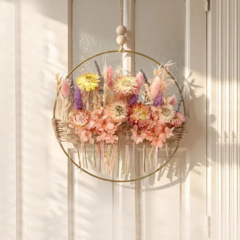 Couronne murale fleurs séchées, anneau métal noir