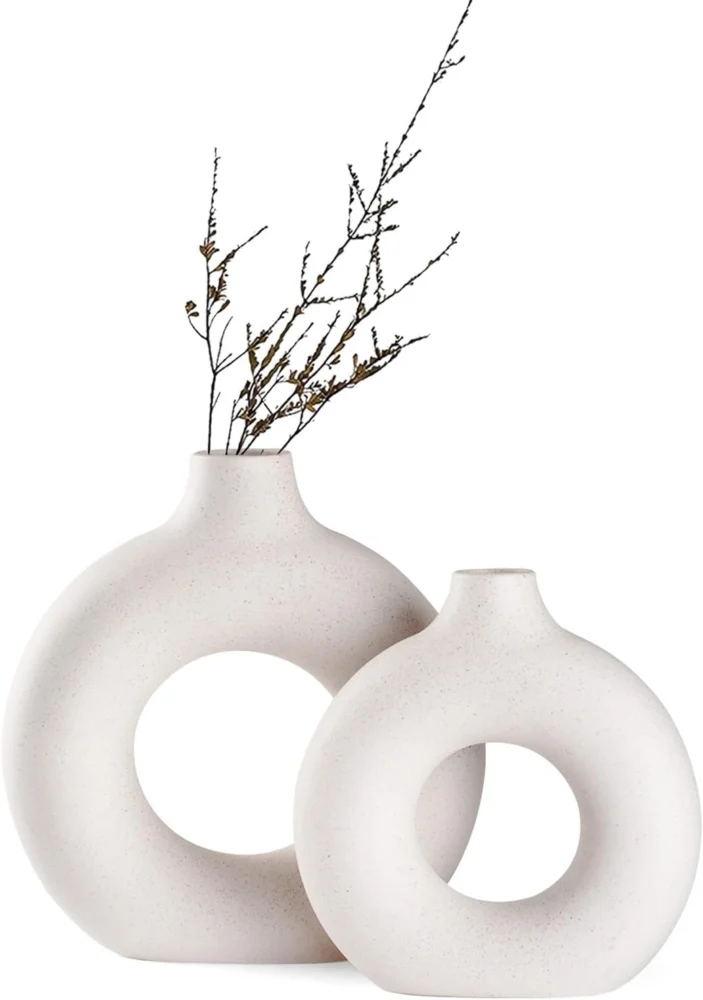 Duo de vases donut en céramique blanche mate