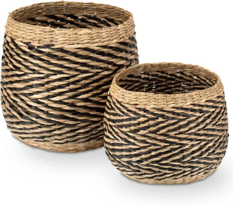 Ensemble de 2 paniers tressés en jonc, naturel et noir
