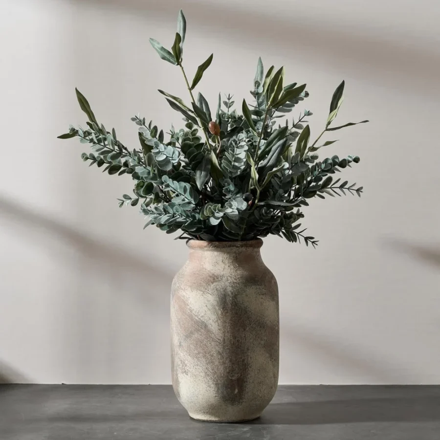Grand vase en céramique blanchie à la chaux, 24 cm