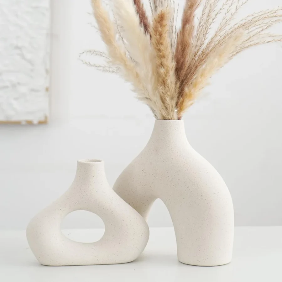 Lot de 2 vases en céramique beige, forme irrégulière
