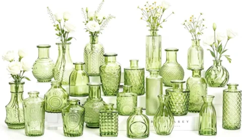 Lot de 24 petits vases en verre vert avec couvercles