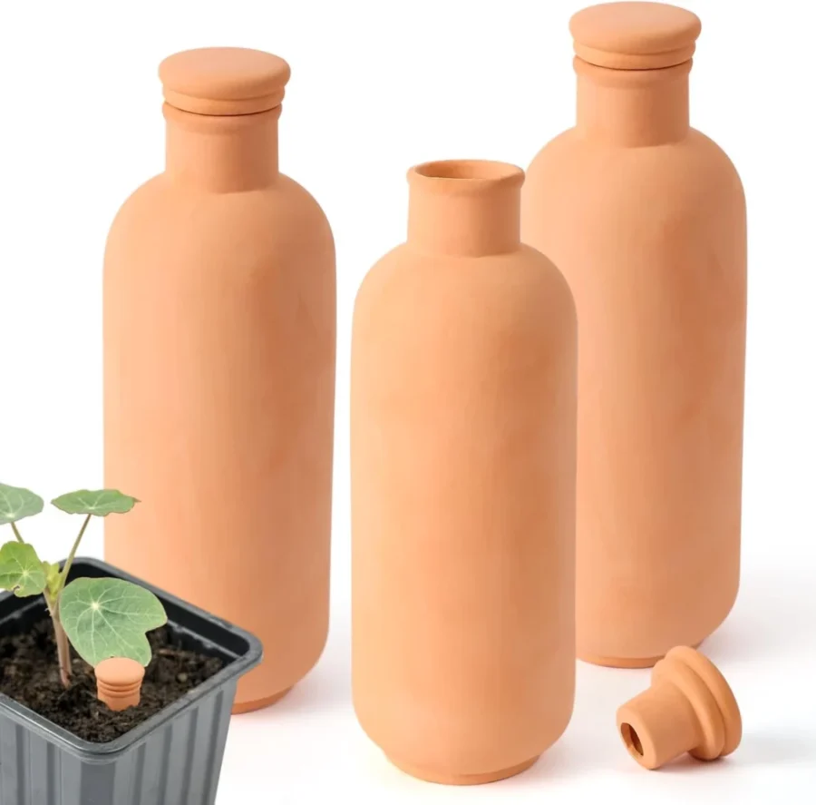 Lot de 3 globes d’arrosage en terre cuite avec couvercle