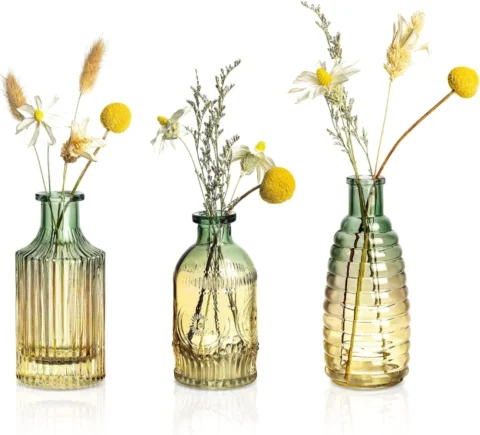 Lot de 3 petits vases bourgeon en verre vert vintage