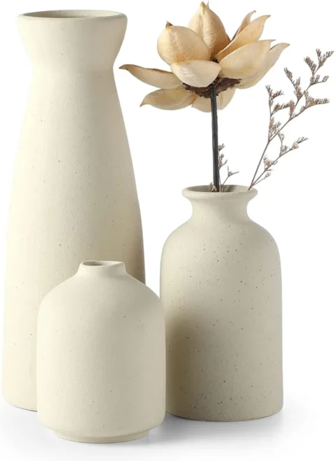 Lot de 3 petits vases céramique beige, tailles variées