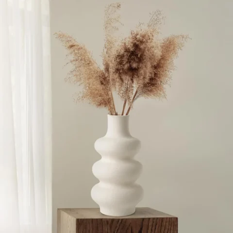 Vase anneau en céramique beige, 25 cm, fait à la main