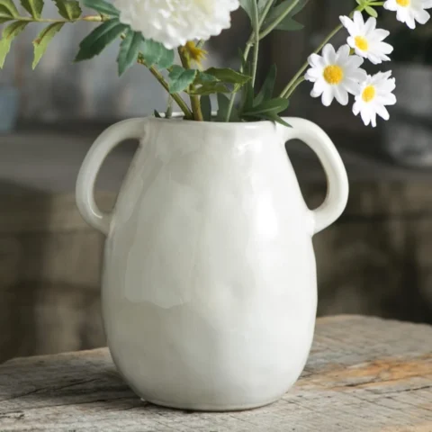 Vase blanc en céramique avec 2 poignées, 17,8 cm