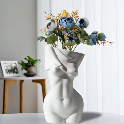 Vase corps féminin en céramique blanche, style bohème