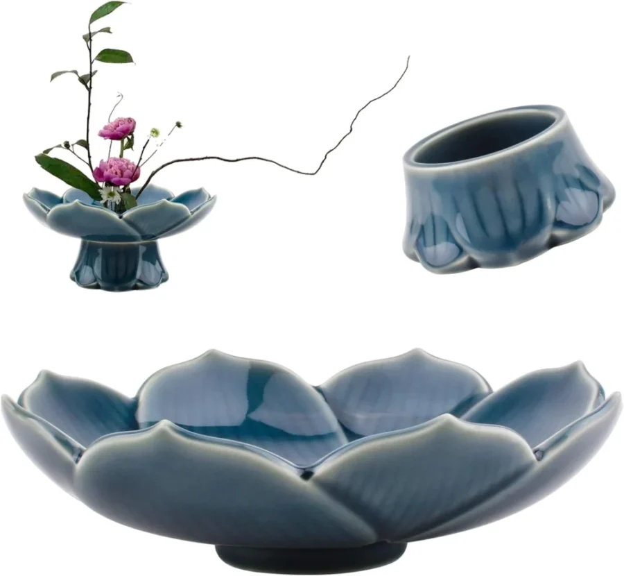 Vase fleur de lotus en porcelaine bleu cyan